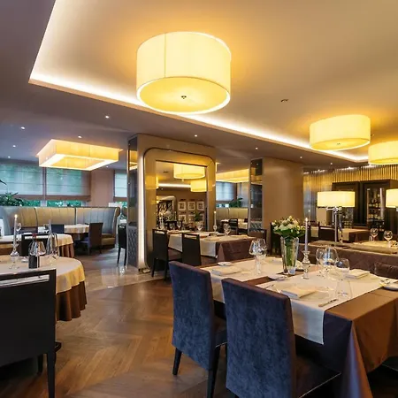 Aleksander Medical & Hotel 5*