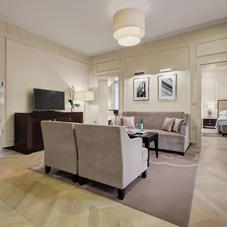 Aleksander Medical & Hotel 5*