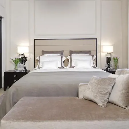 Aleksander Medical & Hotel 5*