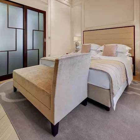 Hotel Aleksander Medical &