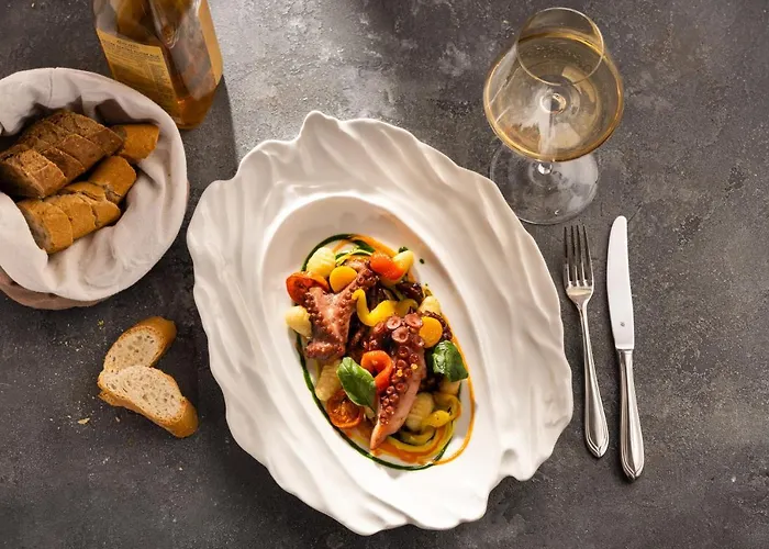 Aleksander Medical & Отель