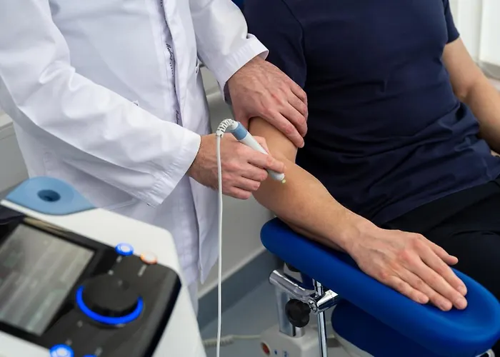 Aleksander Medical & Отель