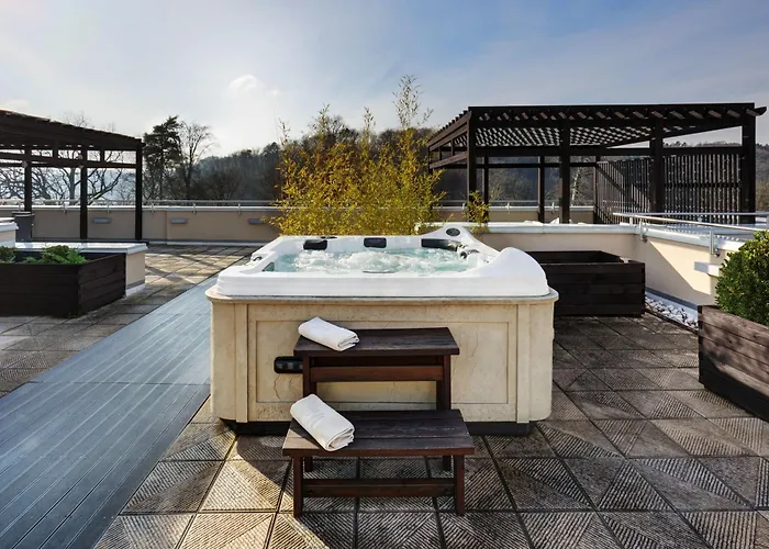 Aleksander Medical &