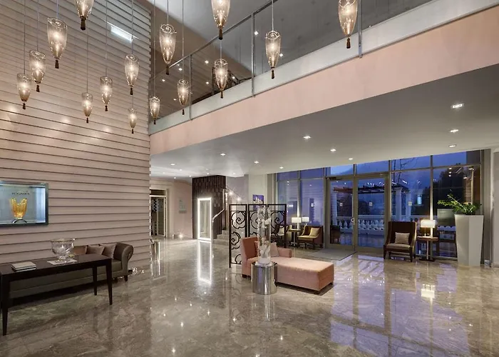 Отель Aleksander Medical & 5*