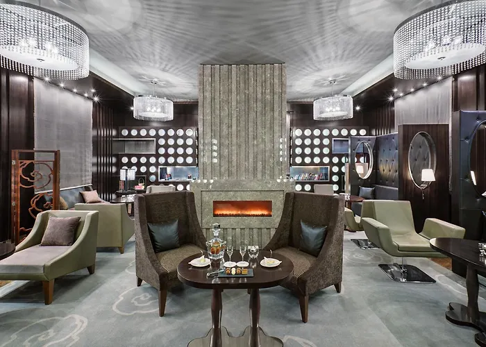 Aleksander Medical & מלון רוגאסקה סלאטינה