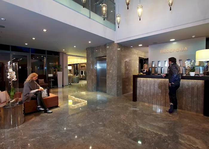 Aleksander Medical & 5*