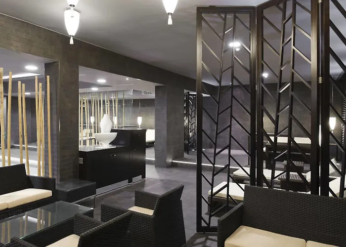 Отель Aleksander Medical & 5*